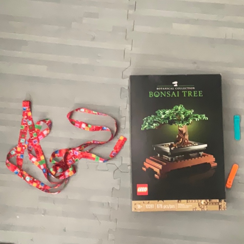 Lego Bonsai Tree - 10281 - NWT w/ bonus